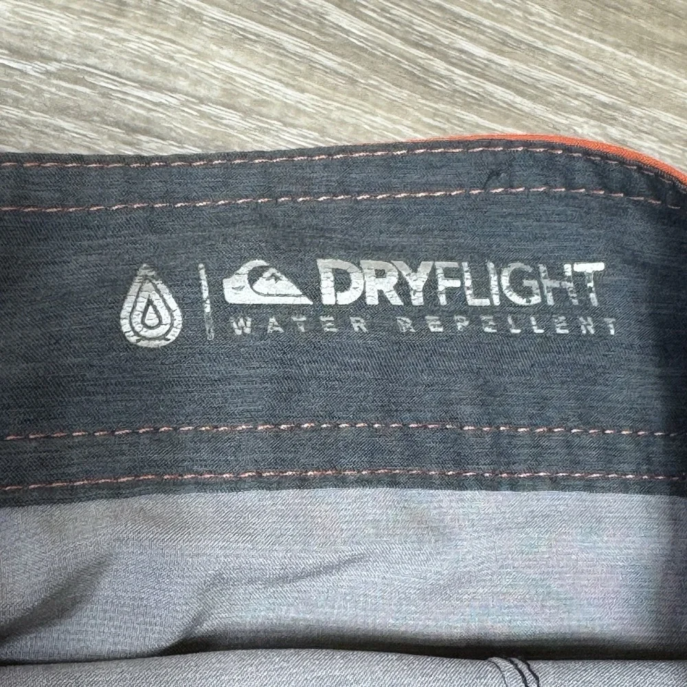 Quiksilver dive into